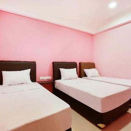 Oyo 89387 Sun Keerana Hotel Klang Dış mekan fotoğraf