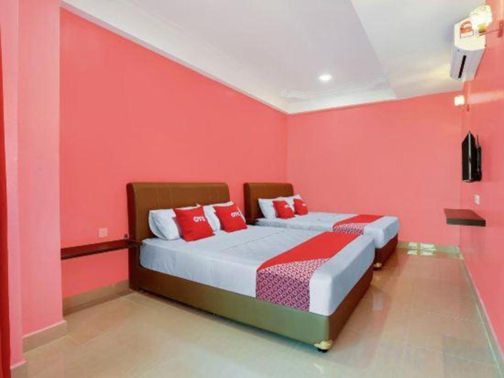 Oyo 89387 Sun Keerana Hotel Klang Dış mekan fotoğraf