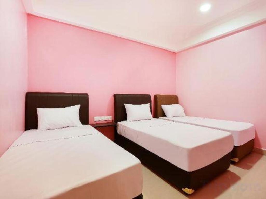 Oyo 89387 Sun Keerana Hotel Klang Dış mekan fotoğraf