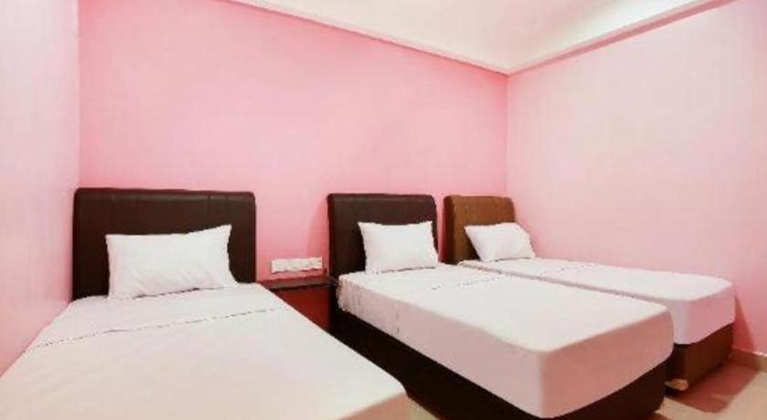 Oyo 89387 Sun Keerana Hotel Klang Dış mekan fotoğraf